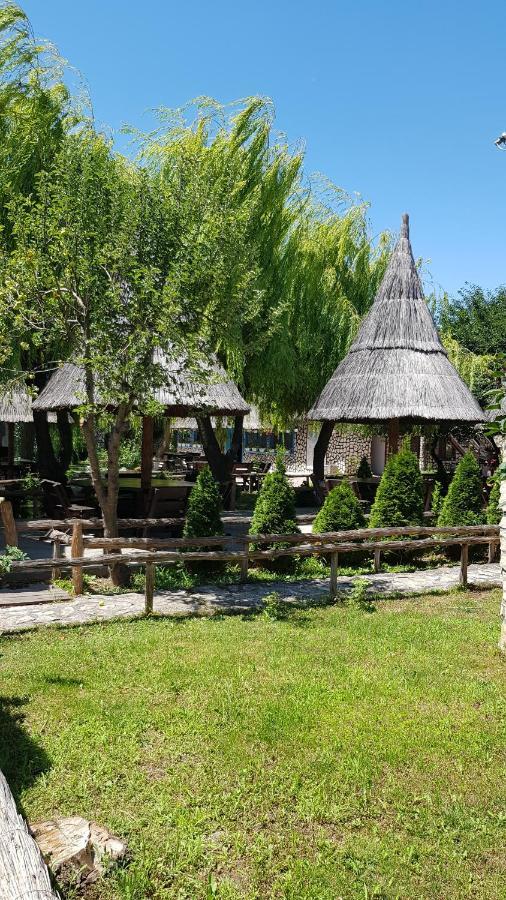 Pensiunea Iubire De Delta " La Traian " Murighiol Dış mekan fotoğraf